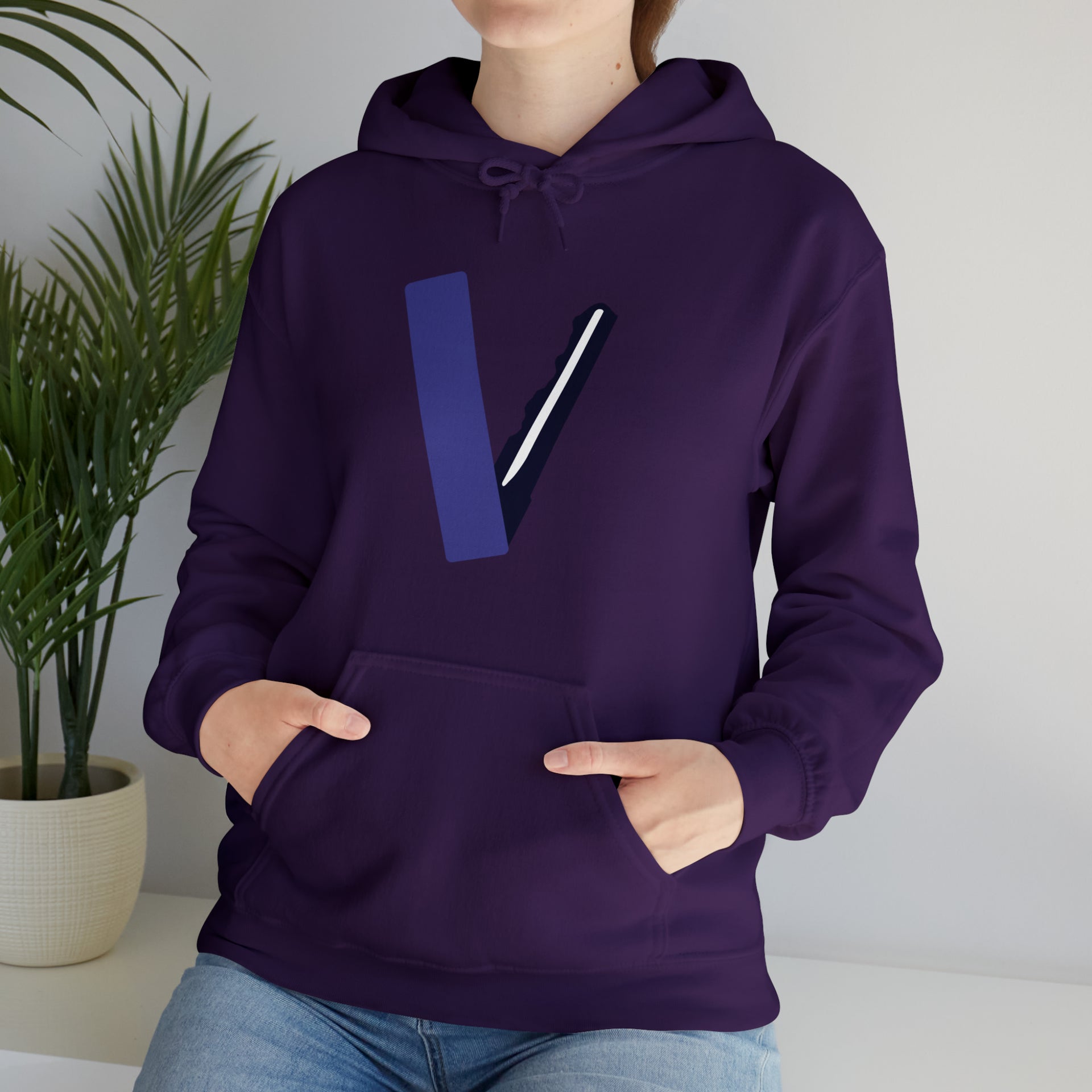 V Unisex Heavy Blend™ Hooded Sweatshirt